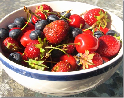 bowl of berries