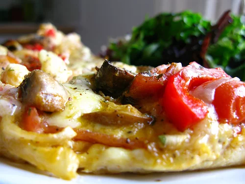 https://kellythekitchenkop.com/wp-content/uploads/2011/01/omelette.jpg.webp