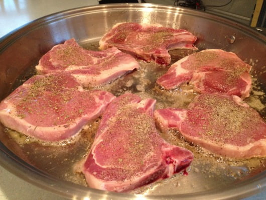 Herbed pork chops