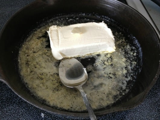 3-cheese-ravioli-garlic